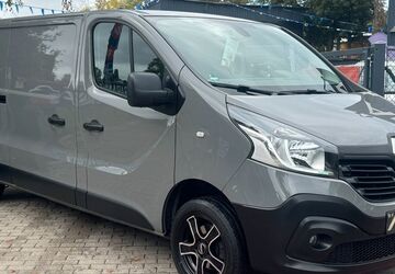 Renault Trafic 131.731 km 11.990 &euro; BERLIN 13127