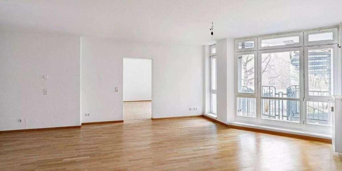 Etagenwohnung Berlin Friedrichsfelde - 3 Zimmer, 140 m&sup2;, 1.649&euro; | Angebot:27223722
