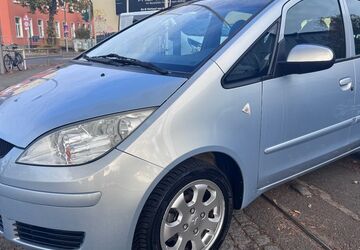 Mitsubishi Colt 68.800 km 3.990 &euro; Berlin - Tempelhof 12107