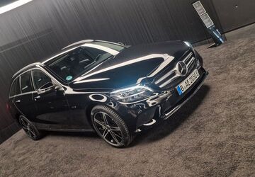 Mercedes-Benz C 300 90.100 km 22.999 &euro; Berlin 12526