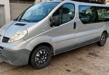 Renault Trafic 240.000 km 7.990 &euro; Berlin 13581