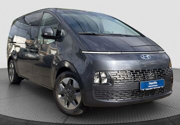 Hyundai STARIA 42.814 km 35.900 &euro; Berlin 12683