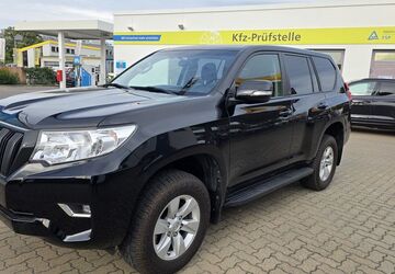 Toyota Land Cruiser 100.000 km 39.900 &euro; Berlin 12347