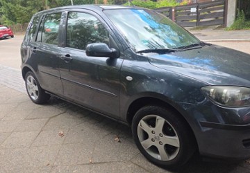 Mazda 2 147.000 km 1.400 &euro; BERLIN 13355