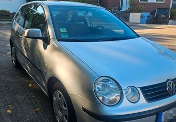VW Polo 98.000 km 2.450 &euro; Berlin 10587