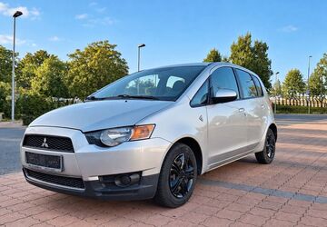 Mitsubishi Colt 86.000 km 4.950 &euro; Berlin 13089