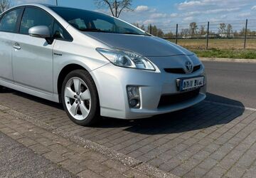 Toyota Prius 202.000 km 7.199 &euro; Berlin 12681