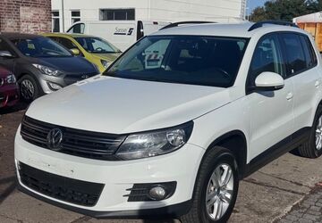 VW Tiguan 151.500 km 9.990 &euro; Berlin-Lichtenberg 10365